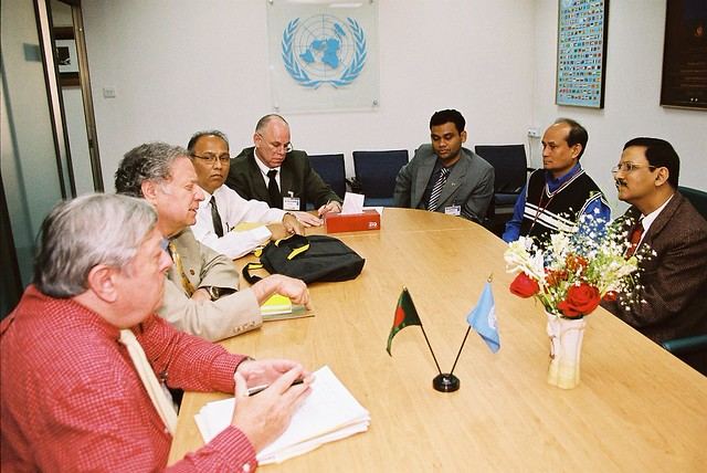UN